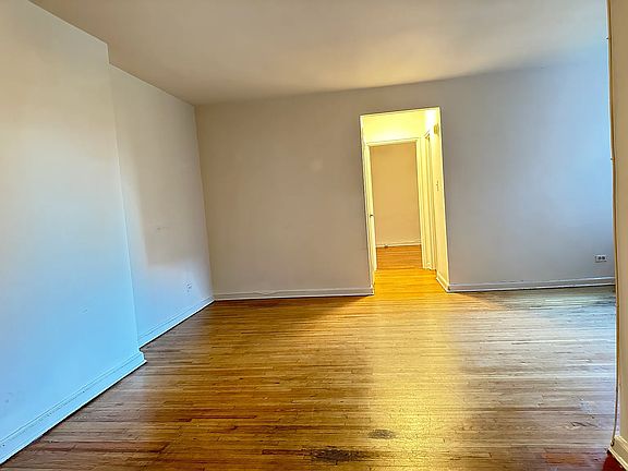 2nd image of 112-30 Northern Blvd #2A