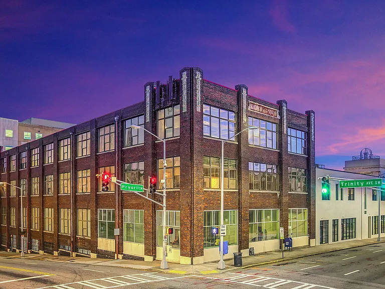 MC Kiser Lofts — Photo 49
