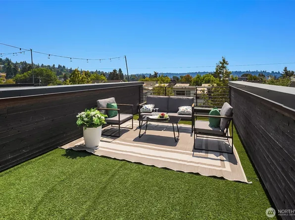 818 NW 53rd Street #B, Seattle, WA 98107
