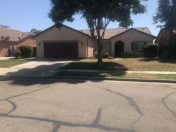 2nd image of 2527 E La Vida Ave