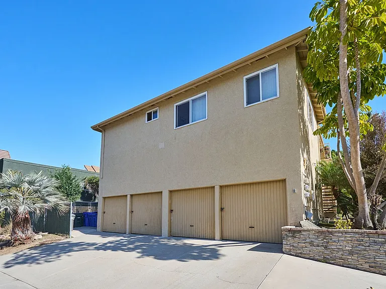 301 Carnelian St — Photo 19