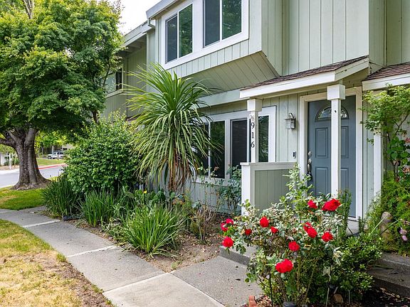 2nd image of 916 Sunnybrae Lane