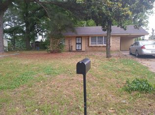 4932 Leonard Rd, Memphis, TN 38109