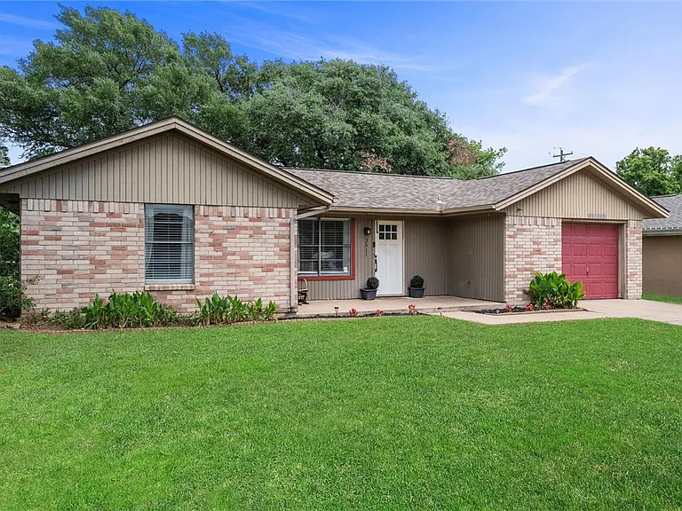 3511 Pecos Ct — Photo 1