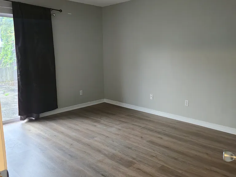 1917 Heartland Dr — Photo 11