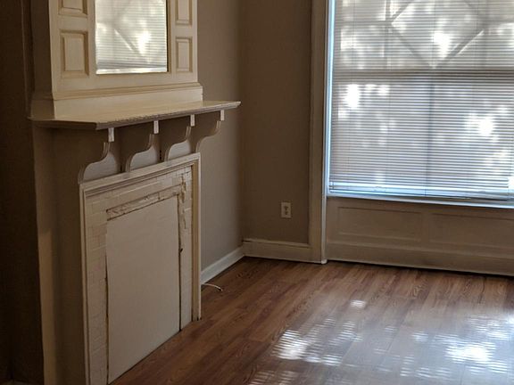 2nd image of 135 Madison Ave #1