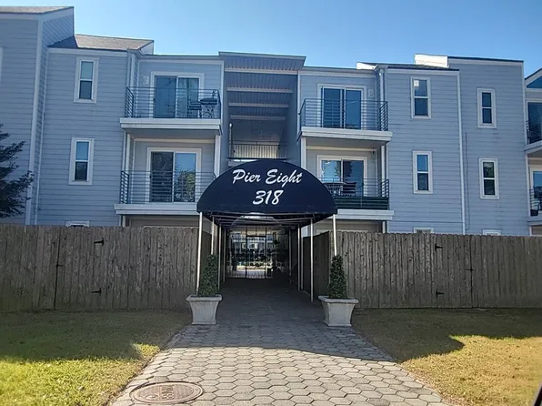 318 Lake Marina Ave APT 116, New Orleans, LA 70124