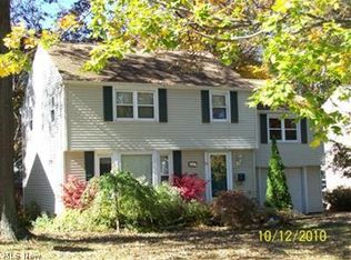 996 Professor Rd, Cleveland, OH 44124