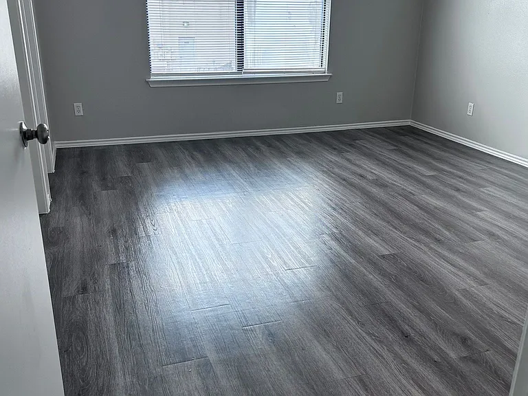 1604 W McIntyre St #7 — Photo 6