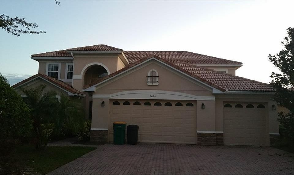 1st image of 2620 Lookout Ln