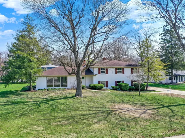 8433 Sunset Ln, Indianapolis, IN 46260