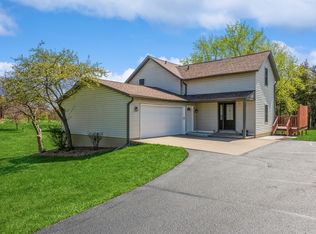 858 Bradley Dr, Hudson, WI 54016