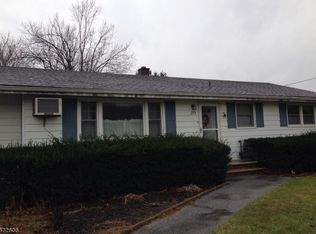 20 Fern Ave, Hamburg, NJ 07419