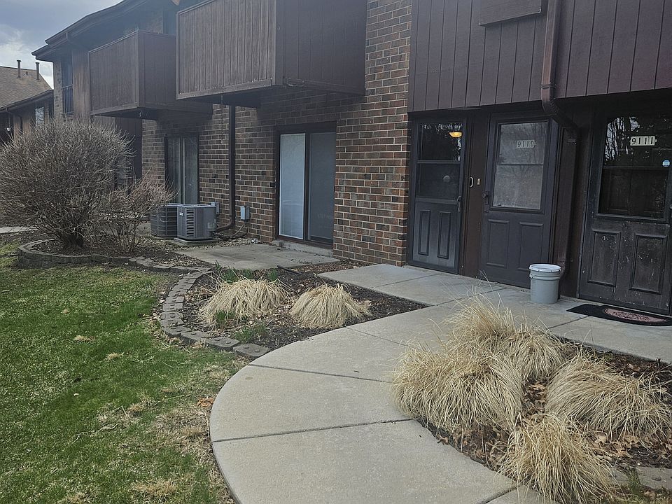 1st image of 9109 N Park Plaza Ct