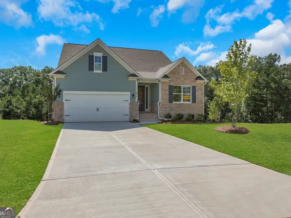 6819 Cambridge Dr, Flowery Branch, GA 30542
