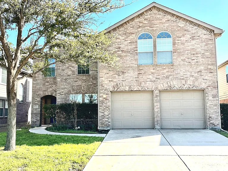 1820 Kittyhawk Dr — Photo 45