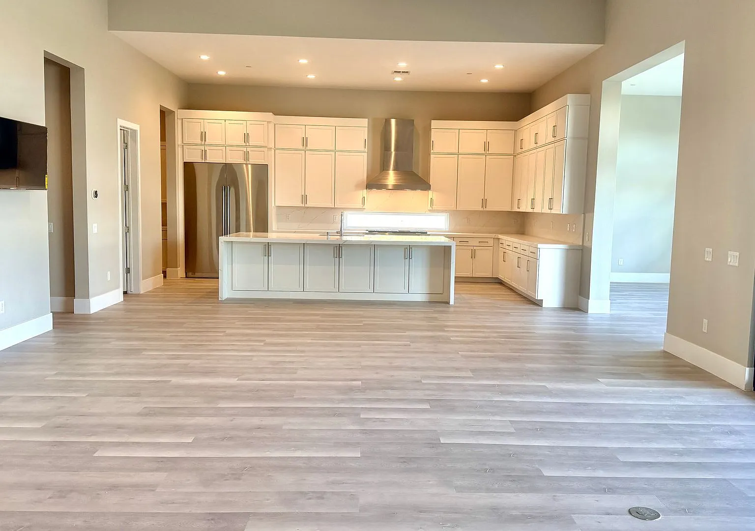 guard gated at ascension include an exclusive clubhouse with two pools, a fitness center, an even... — Photo 3