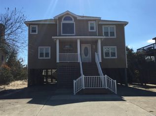 742 Crown Point Cir, Corolla, NC 27927