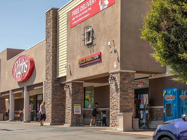 Nearby all of your favorite stores and retailers.