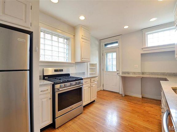4th image of 6318 S Rosebury Ave #B