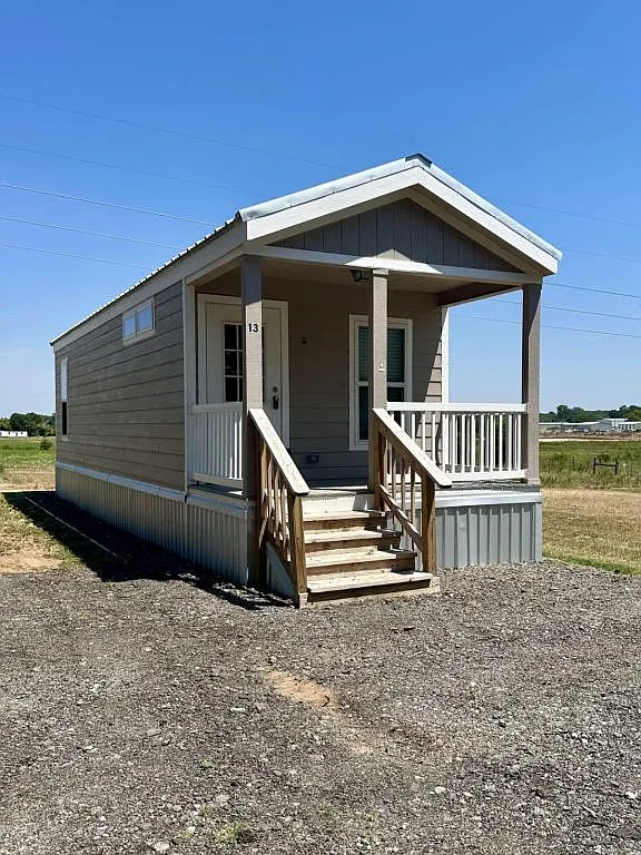 230 Davis Ford Ln — Photo 1