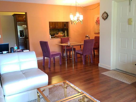 5th image of 707 Sunny Pine Way APT C1