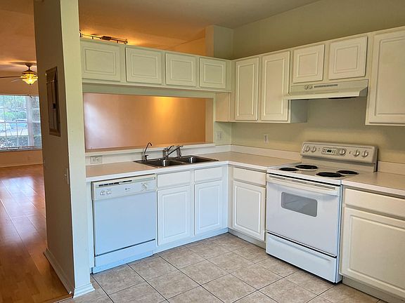 5th image of 1338 Standridge Dr