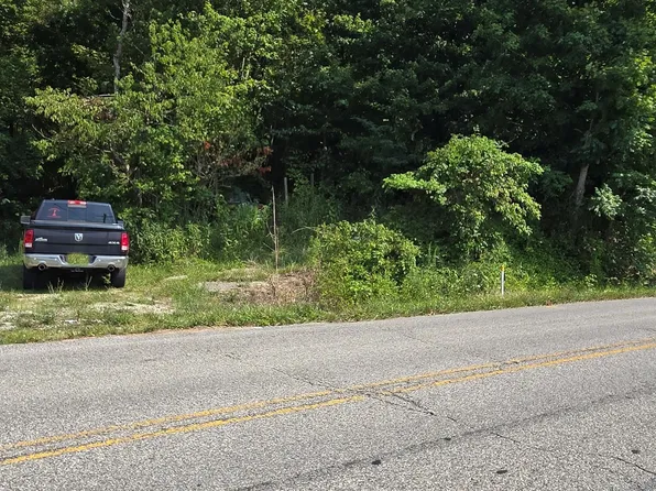 11530 Midland Trail Rd, Ashland, KY 41102