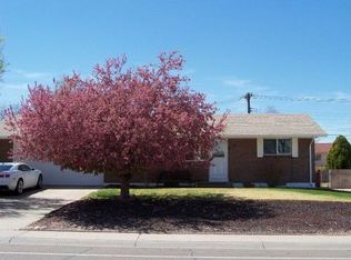 2623 Vinewood Ln, Pueblo, CO 81005
