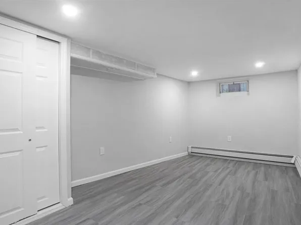 455 East 40th Street image 14 of 24