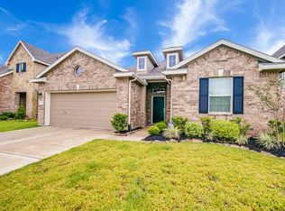8330 Quiet Bay Dr, Baytown, TX 77523