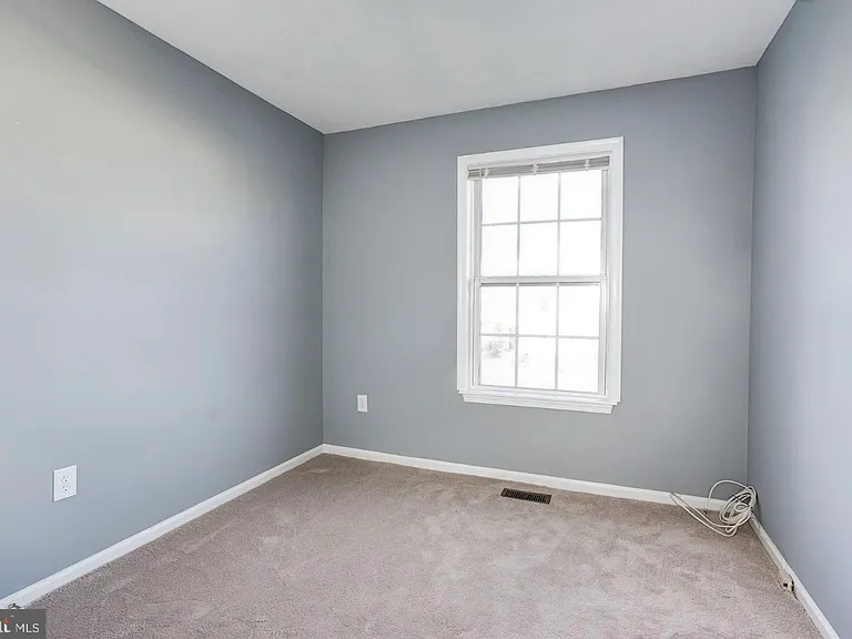 6955 Aquamarine Ct — Photo 16
