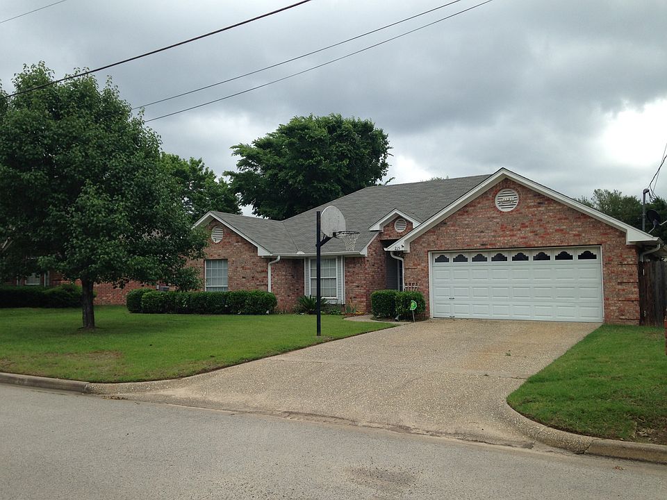 1st image of 215 Clearview Dr