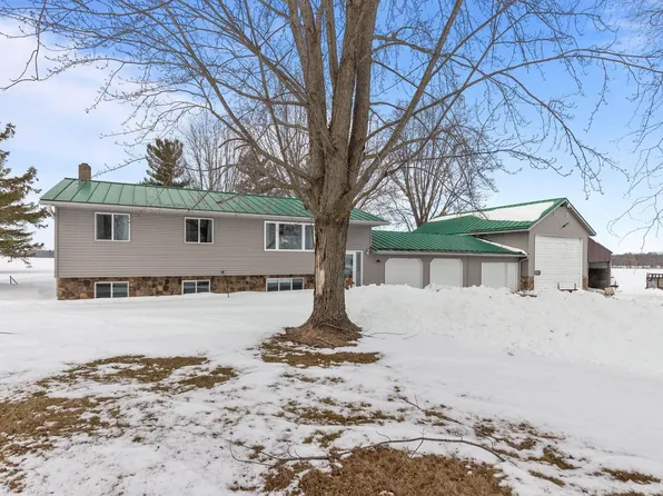 N4907 Lower Rd, Shiocton, WI 54170