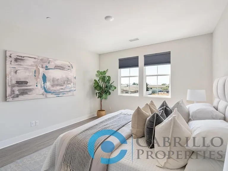 1683 Neptune Ave — Photo 109