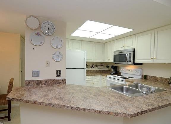 3rd image of 3110 Seasons Way Unit 205