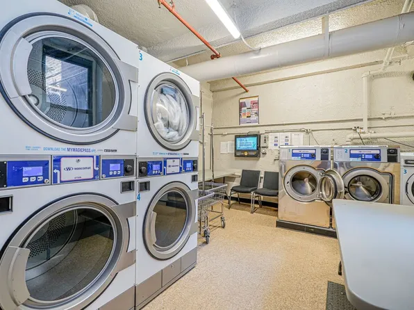 3101 Ocean Parkway image 31 of 39