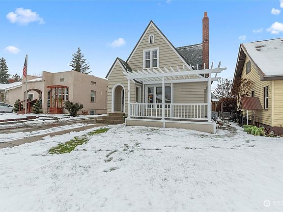 3rd image of 206 N Emerson Avenue