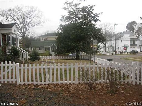 3rd image of 528-530 Lake Dr