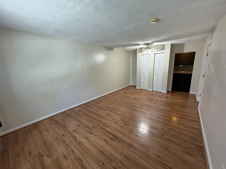 135A Winthrop St #4 — Photo 4