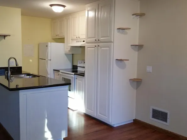 2323 Samaritan Dr, San Jose, CA 95124