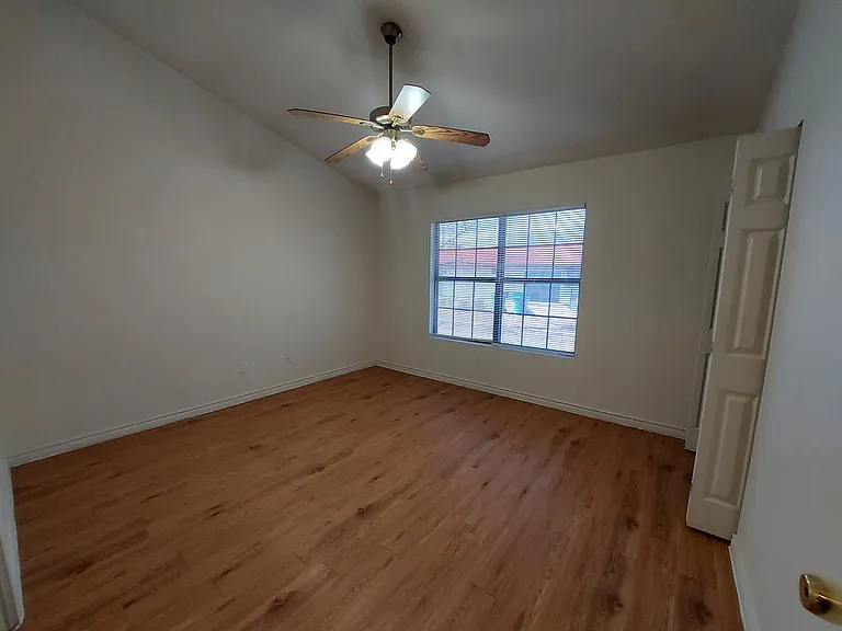 1705 Johnson St #B — Photo 4