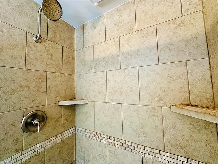 2025 Pope Rd — Photo 20