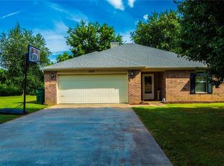 1675 Oxford Pl, Springdale, AR 72764