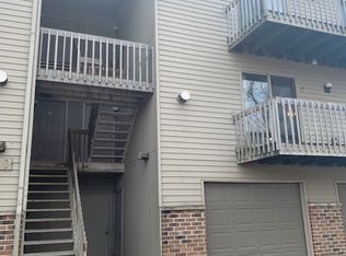 350 Woodridge Cir UNIT 1-G, South Elgin, IL 60177