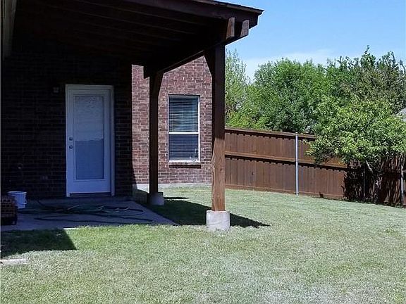 2nd image of 1706 Mineral Springs Dr