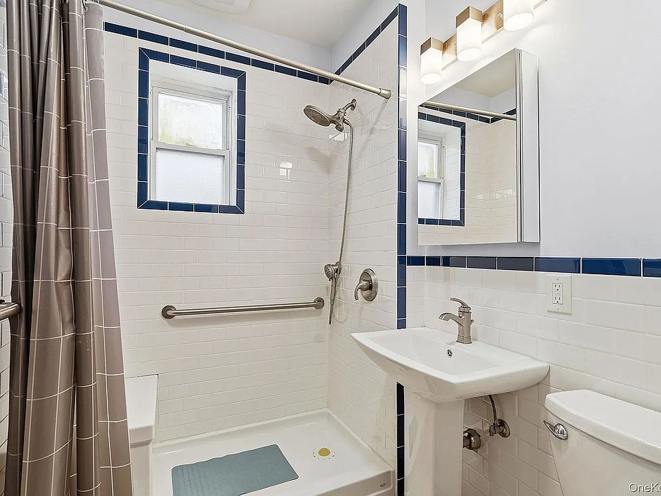 1st image of 4075 Rosewood Ct #299919