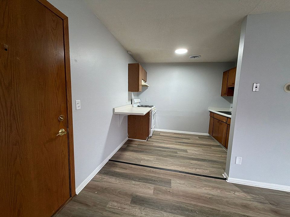 2nd image of 3932 Central Ave NE APT 8