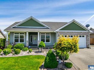31 Petal Ln, Sequim, WA 98382