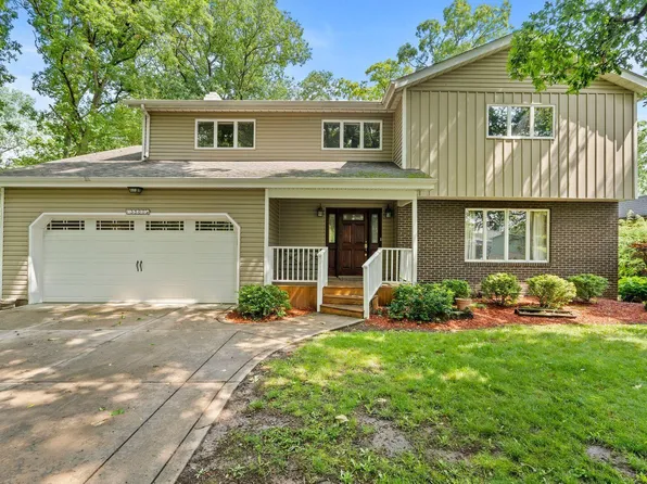 3500 Marine Dr, Crown Point, IN 46307